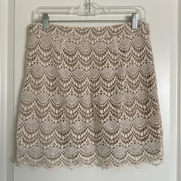 Forever21 Scalloped Lace Mini Skirt - Picture 2 of 4